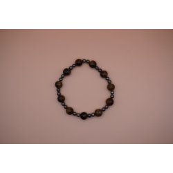 armb�nd med gr�/brune perler